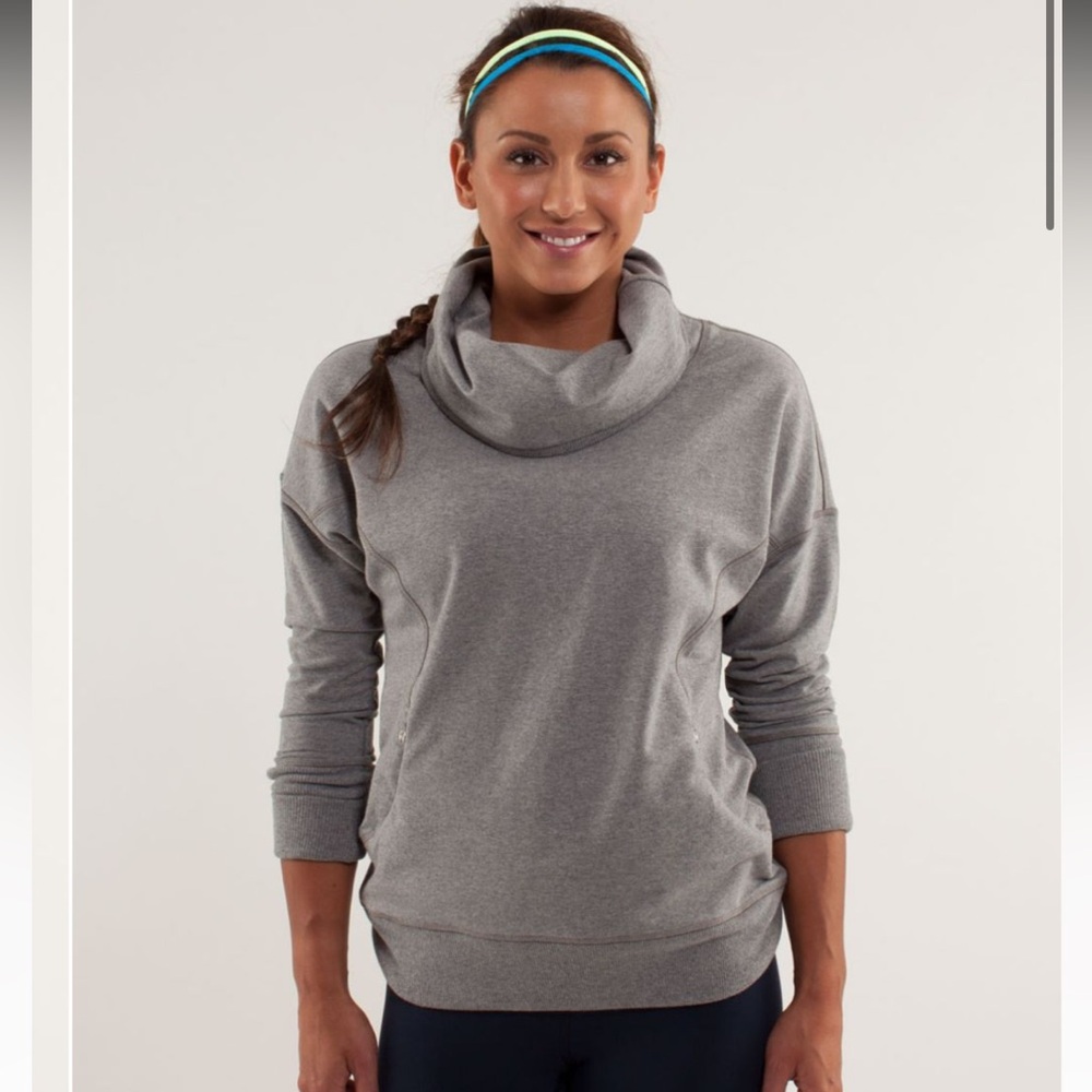 Lululemon Rest Day Pullover Cowl Neck Size 6 Vintage Sports Grey